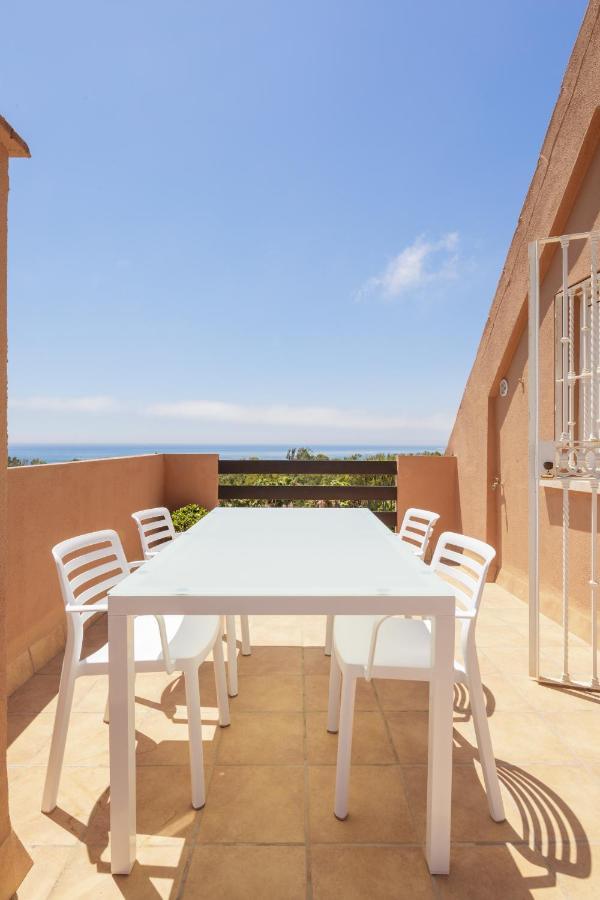 Fresh Penthouse Apartment With Great Sea Views カサーレス エクステリア 写真