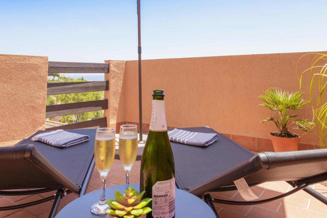 Fresh Penthouse Apartment With Great Sea Views カサーレス エクステリア 写真