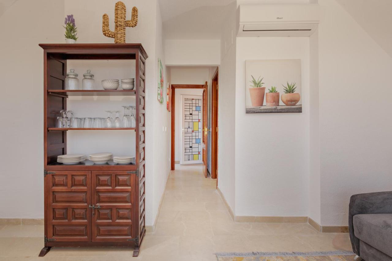 Fresh Penthouse Apartment With Great Sea Views カサーレス エクステリア 写真