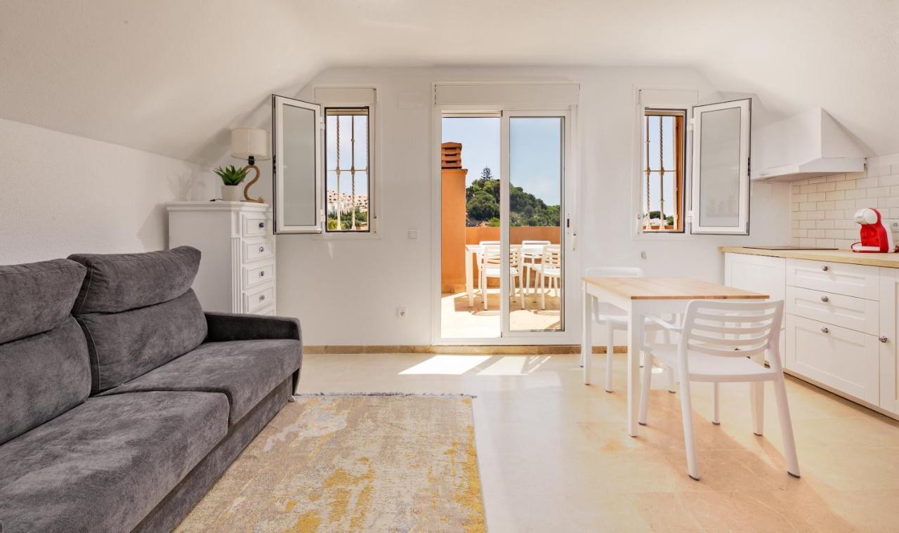 Fresh Penthouse Apartment With Great Sea Views カサーレス エクステリア 写真