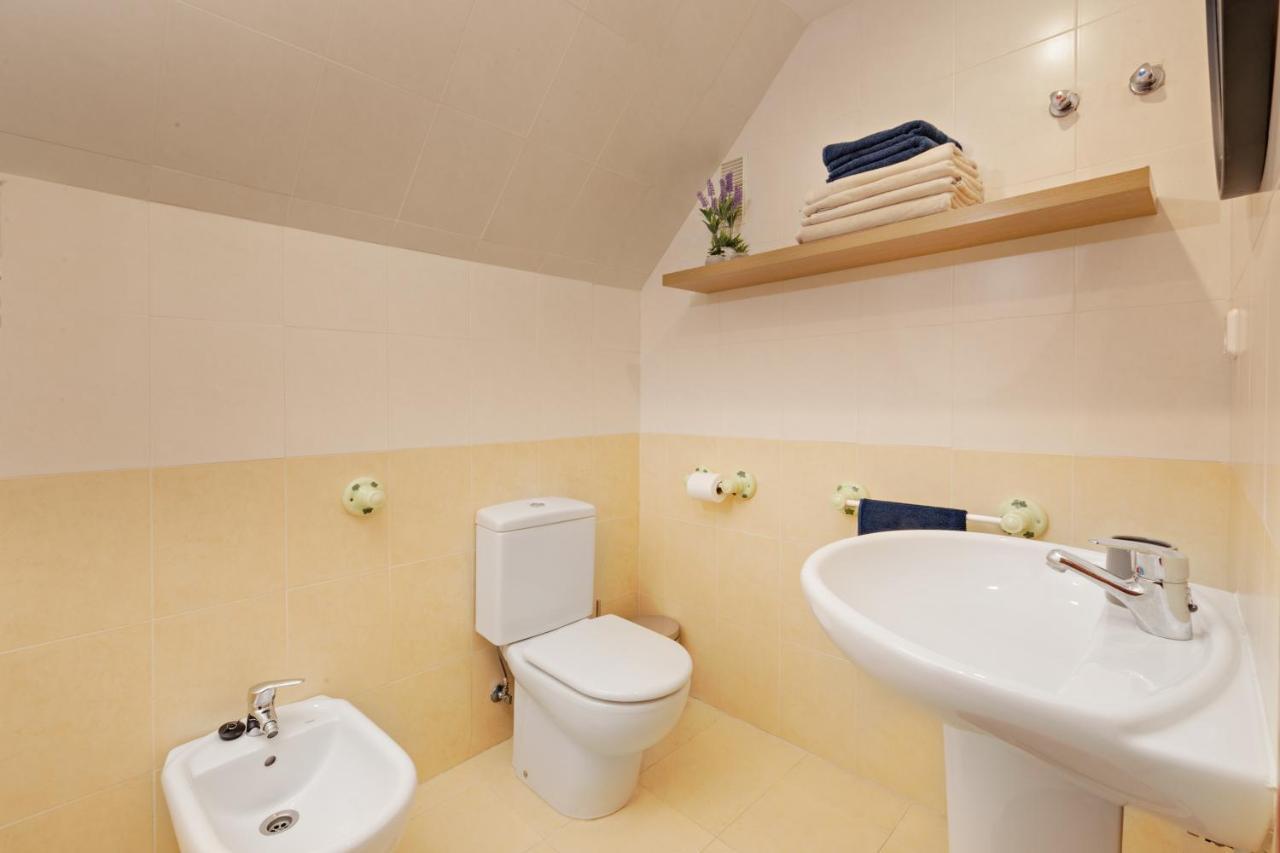 Fresh Penthouse Apartment With Great Sea Views カサーレス エクステリア 写真
